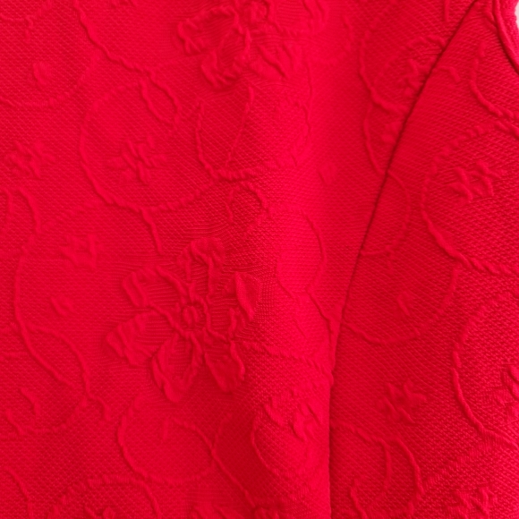 T-Shirt - Picture 4 of 4